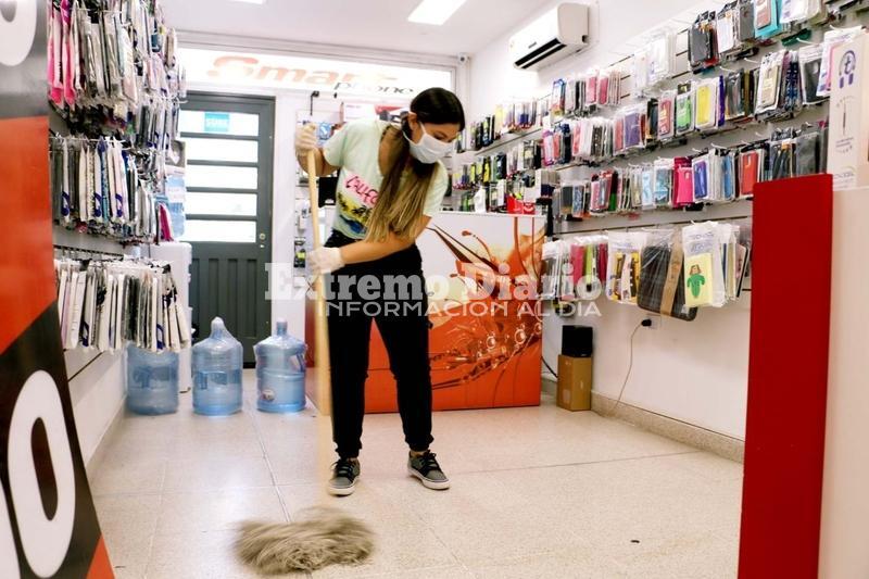 Imagen de Los comercios minoristas podr&aacute;n trabajar a puertas cerradas y con env&iacute;o a domicilio