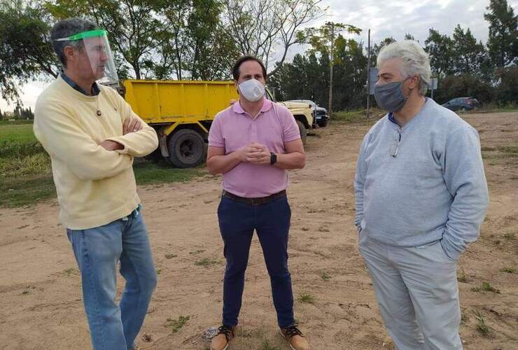 Kauffmann junto a Ferri y el Ingeniero Adrián De Rienzo.