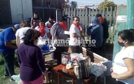 Imagen de Para aplaudir: Vecinos del Barrio Gendarmer&iacute;a realizaron ollada popular
