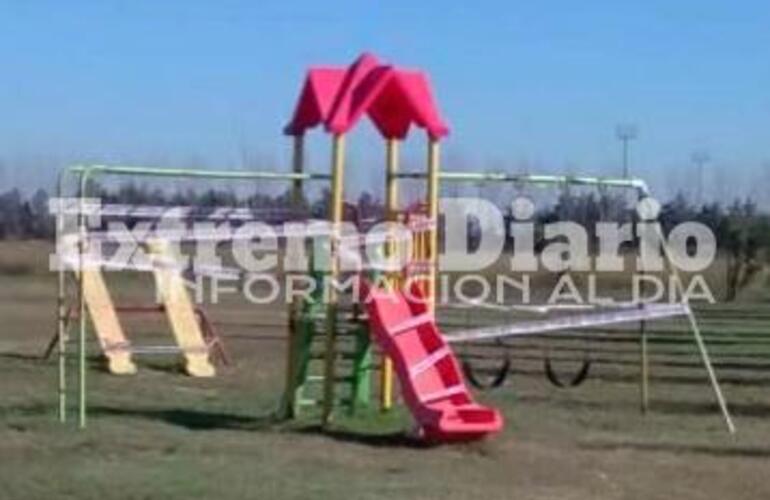 Imagen de No se puede llevar a los chicos a los juegos de las plazas