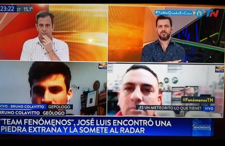 Imagen de Dalfonso encontró una piedra extraña y lo entrevistaron en TN: ¿Es un meteorito?
