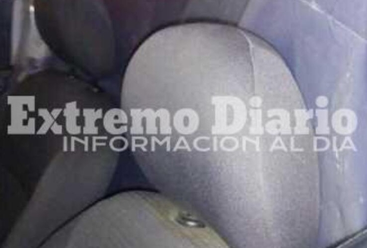 Un nylon separaba la parte del conductor del lugar donde viajaron los pasajeros.