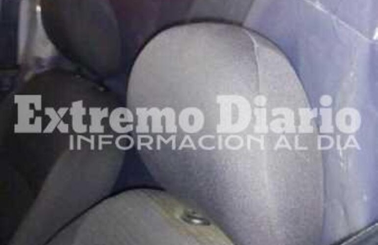 Un nylon separaba la parte del conductor del lugar donde viajaron los pasajeros.