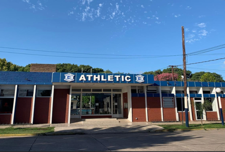 Imagen de A.S.A.C. vuelve a reabrir con la práctica de Tenis y Bochas