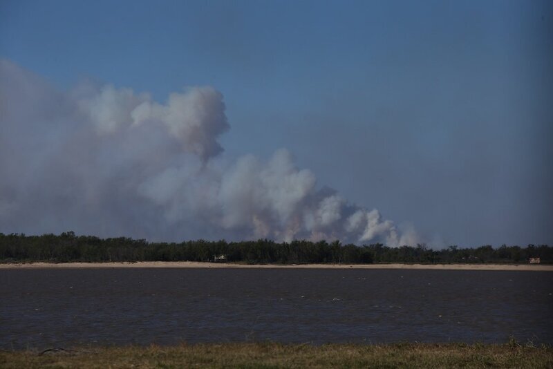 Imagen de Combat&iacute;a el fuego frente a Rosario, se descompens&oacute; y fue trasladado al Heca