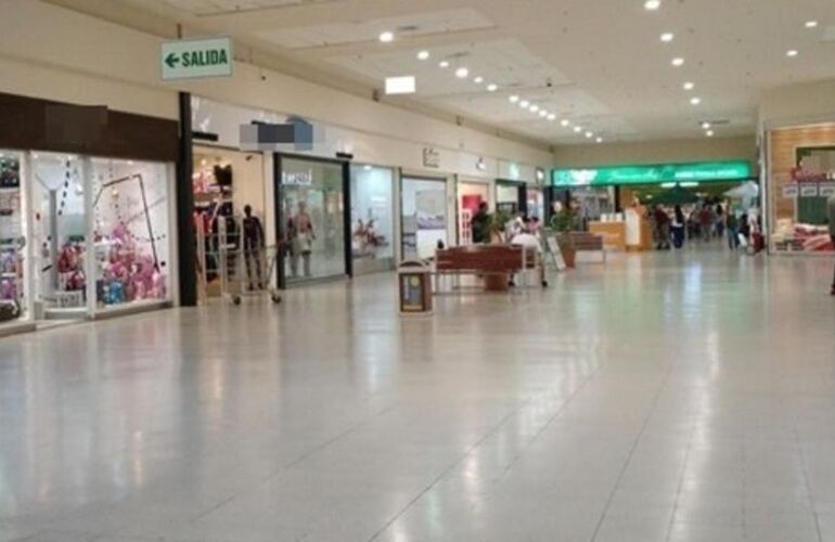 Los bares de los shoppings se limitarían al take away.
