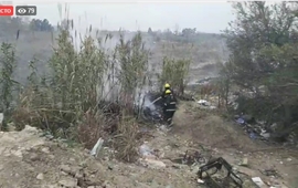 Imagen de Bomberos en incendio de pastizal