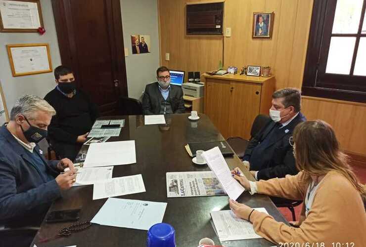 Imagen de Firma de convenio para implementar el servicio de Defensa al Consumidor