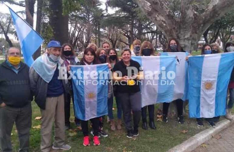 Imagen de Banderazo en Arroyo Seco contra la expropiación de Vicentín