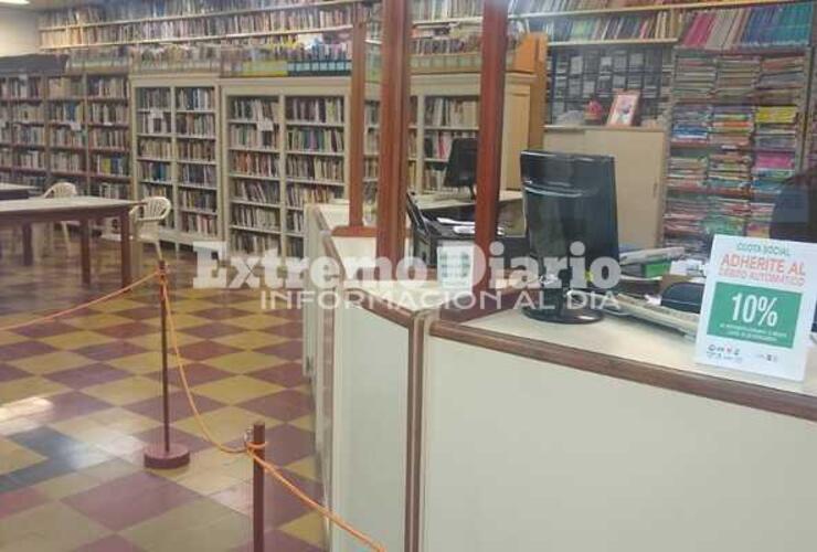 La atención es previo turno otorgado telefonicamente.