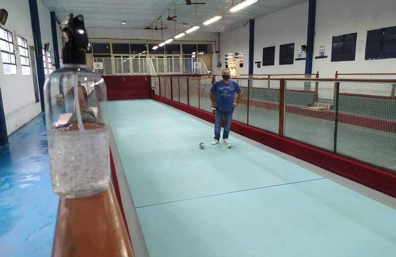 Alcohol en gel y lavandina. Desinfecci&oacute;n de las instalaciones antes de ser utilizadas.