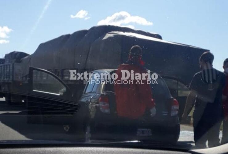 Imagen de Automóvil colisionó contra un camión