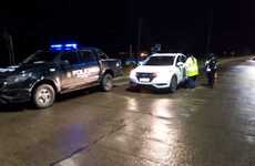 A pesar de la lluvia y el fr&iacute;o, personal se aboca a los operativos.