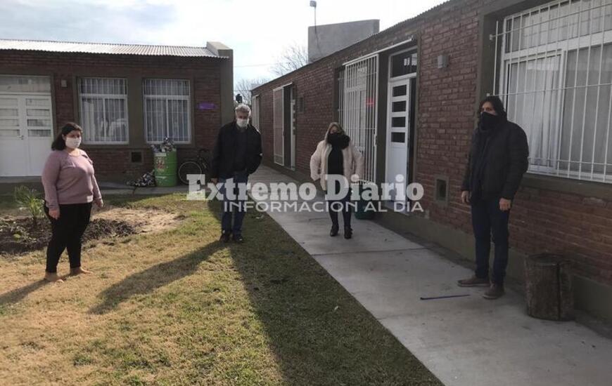 Los funcionarios recorrieron diferentes obras en ejecuci&oacute;n.