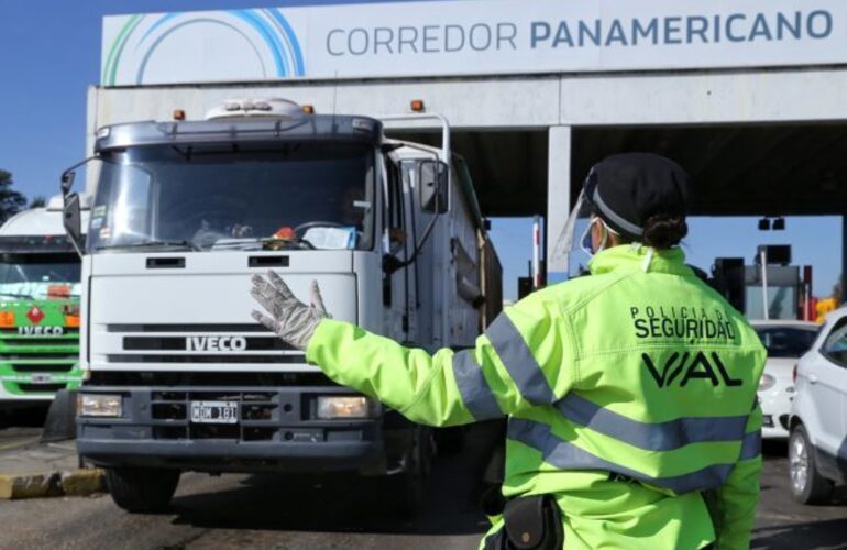 Imagen de Por el fin de semana largo, intensifican controles en ingresos a Santa Fe