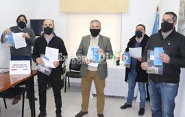Stangoni junto a referentes de la regi&oacute;n firmaron convenio