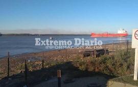 Imagen de El buque draga zarp&oacute; para Rosario con toda su tripulaci&oacute;n