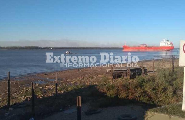 Imagen de El buque draga zarpó para Rosario con toda su tripulación