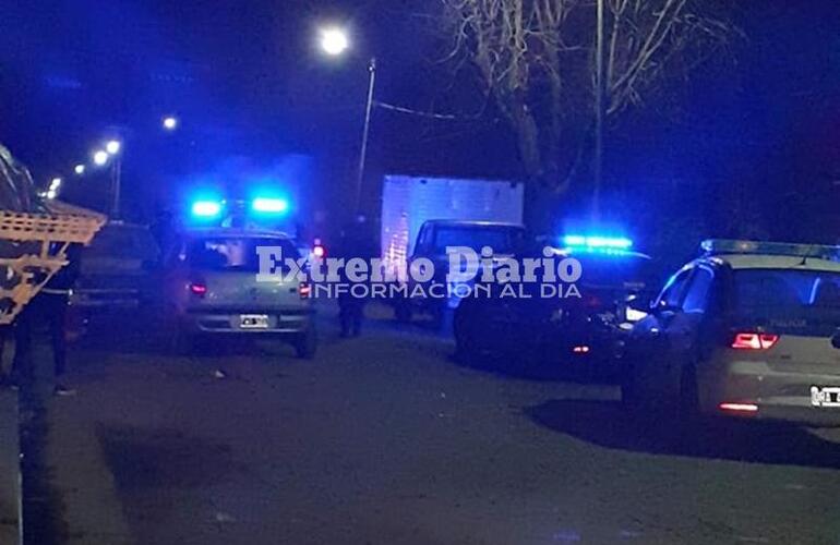 Imagen de La policía en el barrio por disturbios en un domicilio