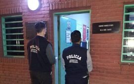 Imagen de Cuatro polic&iacute;as de Villa Gobernador G&aacute;lvez presos por adulterar un acta de procedimiento