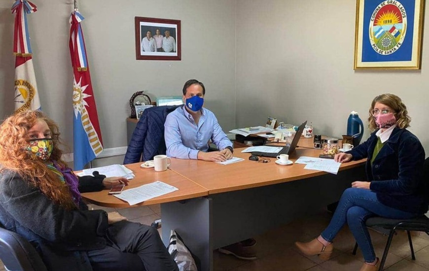 La arroyense dentro del gabinete de Perotti reunida con el Pte.Comunal Esteban Ferri.