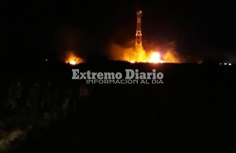 Imagen de Varias dotaciones en incendio de gran magnitud en Pueblo Esther