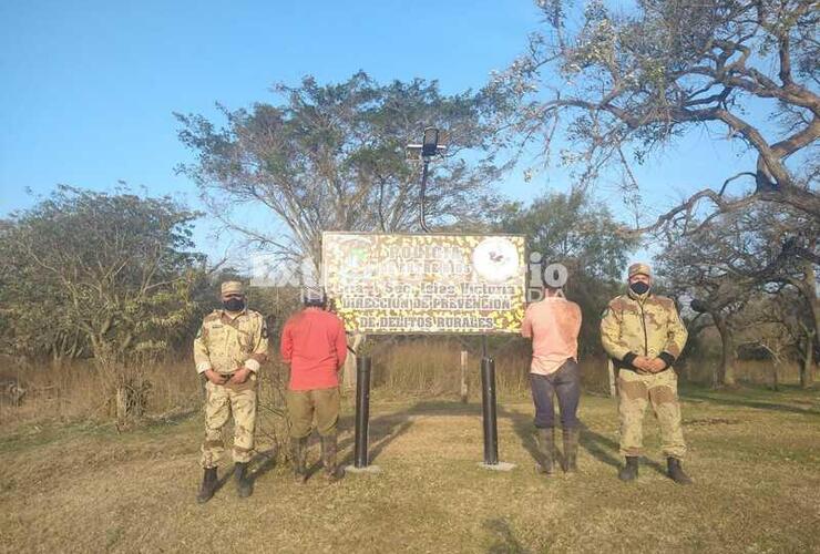 Imagen de Detienen a dos masculinos por provocar incendio