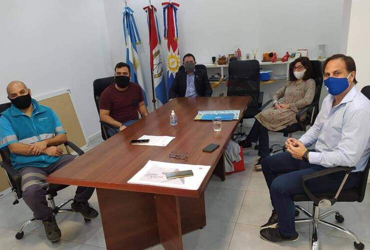 El encuentro se dió en la sala de reuniones de la Comuna.