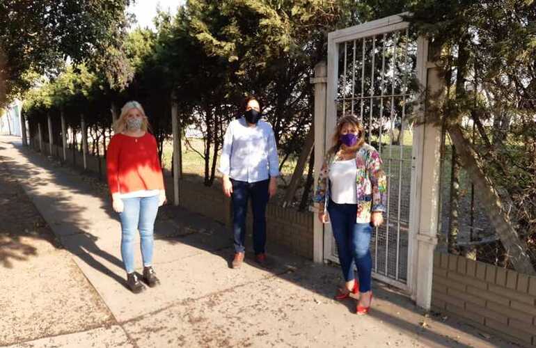 Imagen de Hacia el edificio del nuevo Jardín provincial