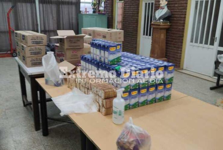 Imagen de Entrega de viandas a alumnos de la EETP N° 650