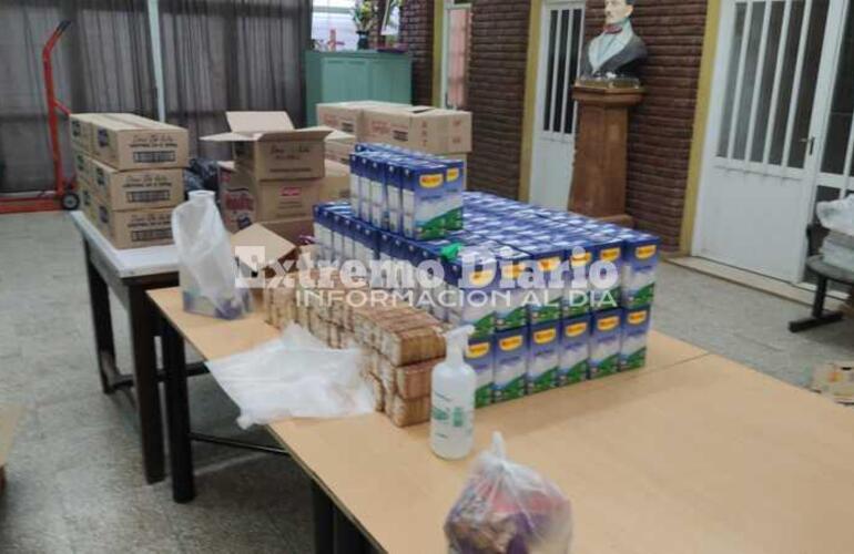 Imagen de Entrega de viandas a alumnos de la EETP N° 650