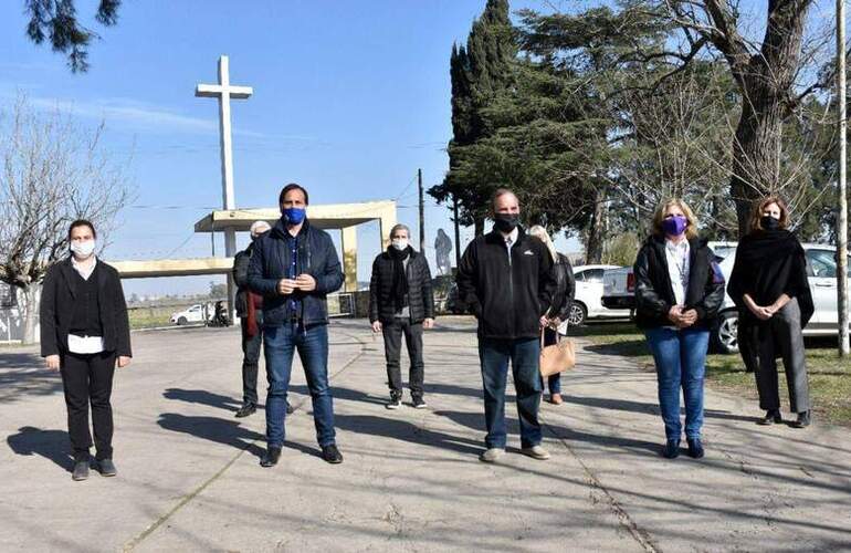 La funcionaria del Gobierno Provincial visit&oacute; la vecina localidad.