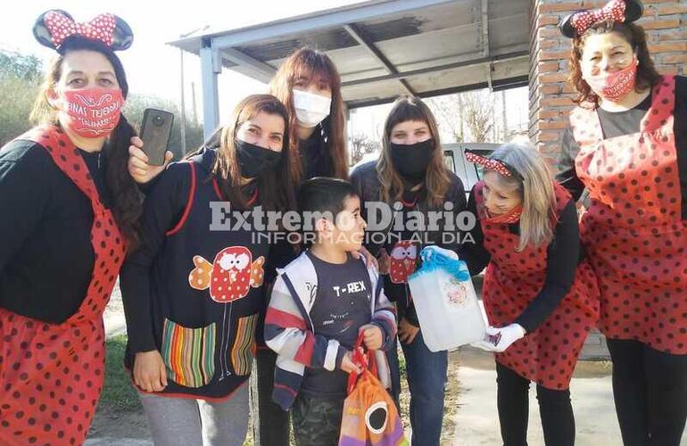 Imagen de Entregaron regalitos a los pequeños que asisten al Centro de Cuidado Infantil