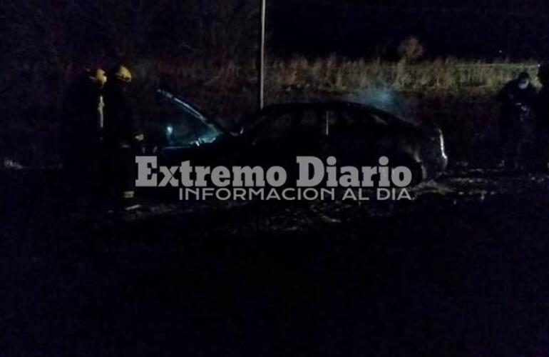 Imagen de Pérdidas totales en un coche que se prendió fuego