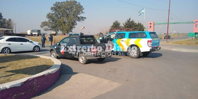 Imagen de Vialidad Nacional junto a GUM en el acceso