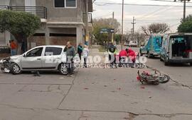 Imagen de Violento accidente entre moto y auto