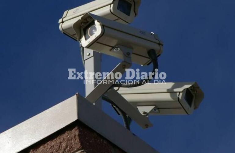 Imagen de Buscan regular la instalación de video-cámaras privadas y sumarlas al sistema municipal