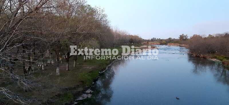 Unos veinte veh&iacute;culos llegaron al predio y debieron pegar la vuelta