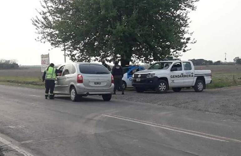 Imagen de 70 vehículos fueron rechazados en los accesos a la localidad