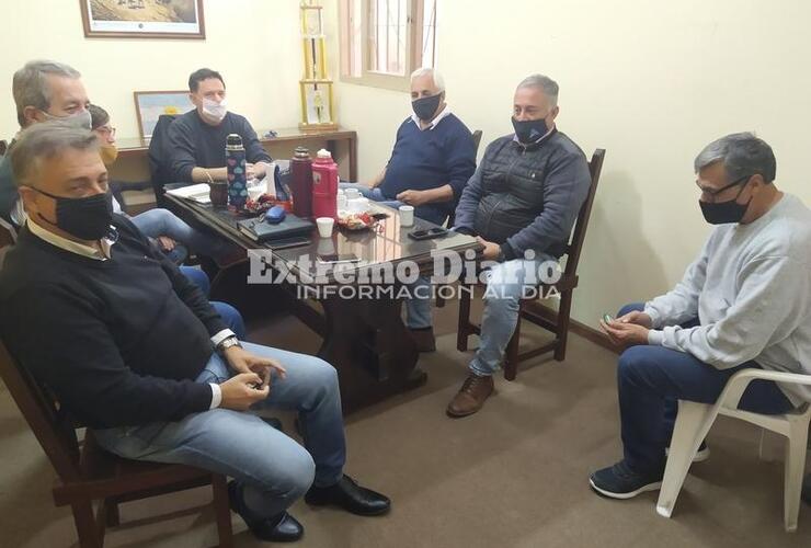 Perfetto se reunió esta mañana con los concejales para confirmar la compra