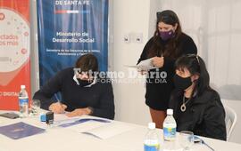Stangoni firm&oacute; esta ma&ntilde;ana el convenio con la Provincia