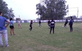 Imagen de Vuelta a las pr&aacute;cticas y nuevos entrenadores, para el F&uacute;tbol Femenino de A.S.A.C.