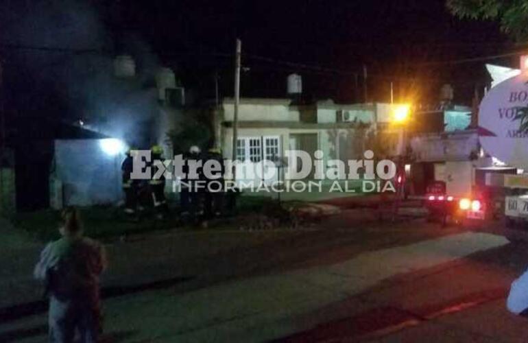 Imagen de Incendio en una vivienda de Cardozo al 100