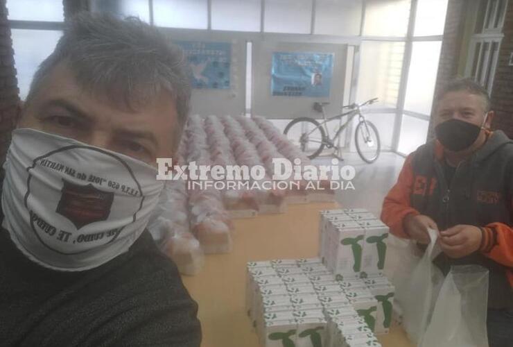 Imagen de Entrega de viandas a alumnos de la EETP N° 650