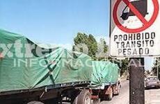 Imagen de Piden colocar carteler&iacute;a con la leyenda �Prohibido tr&aacute;nsito pesado� en dos arterias