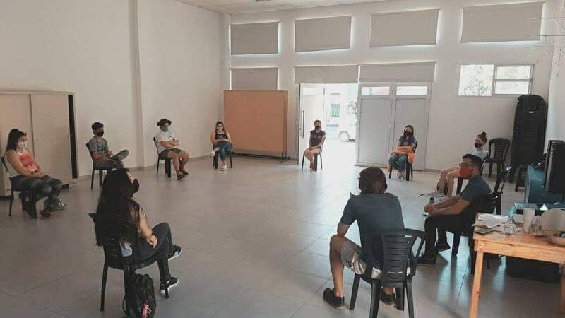 Los j&oacute;venes y una participaci&oacute;n activa en proyectos e ideas.