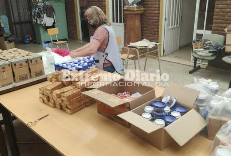 Imagen de Entrega de viandas a alumnos de la EETP N° 650