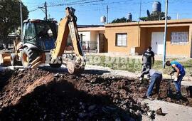 Realizan bacheo por calle Belgrano
