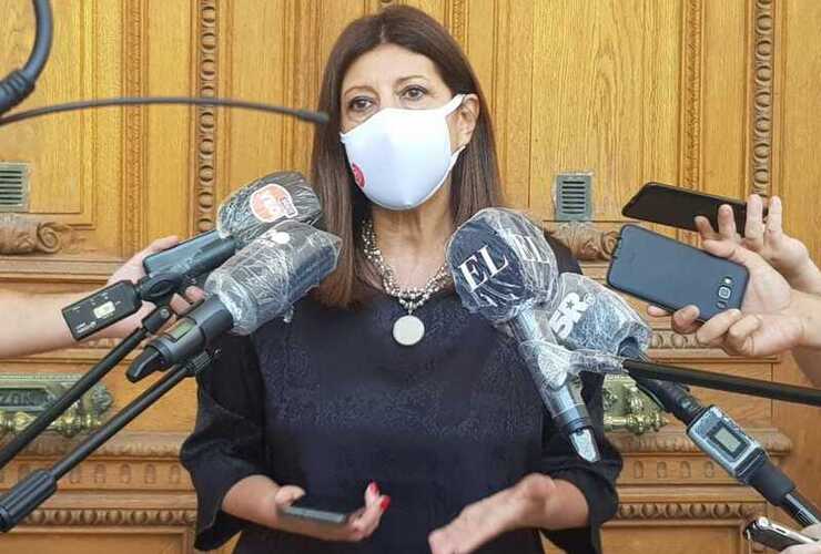 Imagen de Clara Garc&iacute;a: &acute;Votamos un presupuesto con serias cr&iacute;ticas, pero somos una oposici&oacute;n responsable&acute;