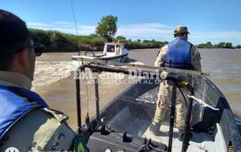Trabajan personal de la Comisaria 3&deg; de Islas y Prefectura Naval
